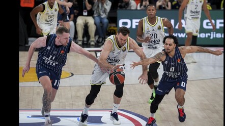 EuroLeague'de Türk derbisi! Fenerbahçe, Anadolu Efes'i yendi - Spor