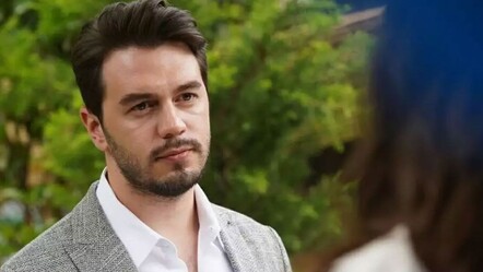 Onbeşliler dizisi setinde kaza! İsmail Ege Şaşmaz ameliyata alındı - Magazin