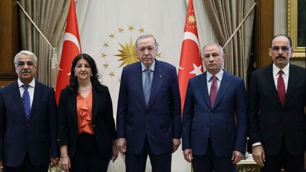 Cumhurbaşkanı Erdoğan'ın DEM Parti heyeti ile görüşmesi ertelendi! İşte yeni tarih - Gündem