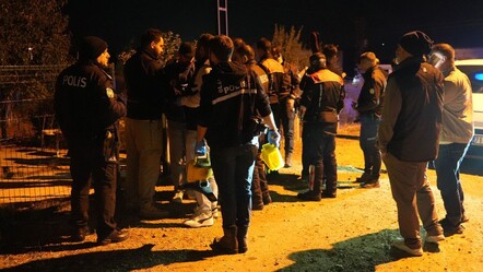 Bağ evindeki alkollü rezalete polis baskını! Çok sayıda gözaltı var - Gündem