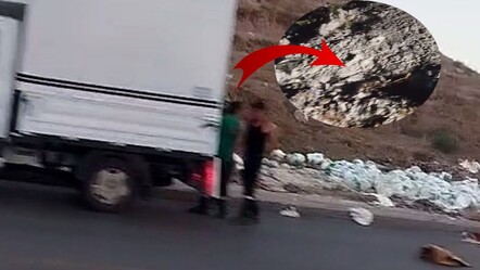Mersin'de skandal görüntü kamerada! Kovalar dolusu yoğurdu döküp gittiler - Yaşam