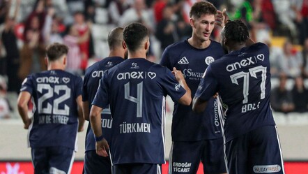 Antalyaspor, Bursaspor'u farklı geçerek turladı - Spor