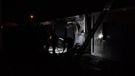 Malatya'da sıcak saatler! Konteyner kentte yangın çıktı, son anda kurtarıldılar - 3. Sayfa