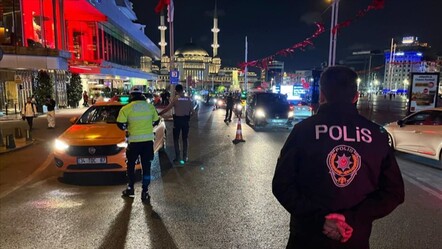 İstanbul Emniyeti düğmeye bastı, 3000'e yakın polis katıldı! 949 kişi gözaltında... - Gündem