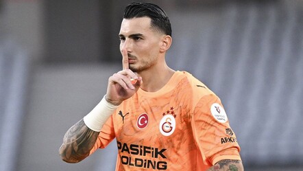 Galatasaray - Trabzonspor maçı öncesi Uğurcan Çakır'a küfürlü tepki: Yıldız kaleciden dikkat çeken hareket - Spor