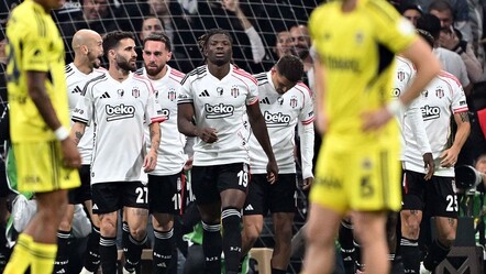 Beşiktaş - Fenerbahçe derbisinde olay çıktı: Sergen Yalçın çılgına döndü, kırmızılar peş peşe geldi - Spor