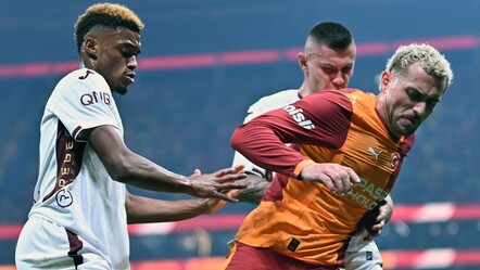 Galatasaray ile Trabzonspor yenişemedi: Derbide gol yok, kırmızı var - SPOR