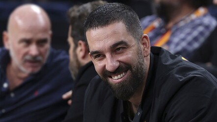 Arda Turan derbi öncesinde gruplara attığı mesajı açıkladı - Spor