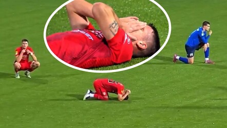 Teknik direktör maç esnasında hayatını kaybetti! Futbolcular gözyaşlarına boğuldu - Spor