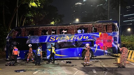 Pakistan'da yolcu otobüsü ile LPG yüklü tanker kaza yaptı! Çok sayıda kişi hayatını kaybetti ve yaralandı - Dünya