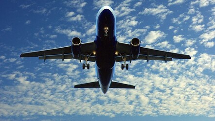 Almanya'da havalimanında dron paniği! Operasyonlar askıya alındı - Dünya