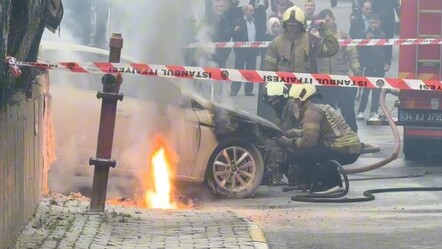 Küçükçekmece'de yer altı elektrik kabloları patladı! - 3-sayfa