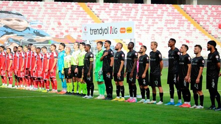 5 gol, 2 penaltı ve kırmızı kart: Özbelsan Sivasspor: 3 - Manisa FK: 2 - Spor