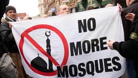 İngiltere’de 27 camiye saldırı düzenlendi! Terör saldırıları artıyor - Dünya