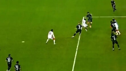 Kalecinin arkasındaki oyuncu ofsaytı bozar mı? - Haberler