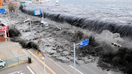 6.8’lik deprem sonrası tsunami dalgası! Japonya'da tahliyeler başladı - Dünya