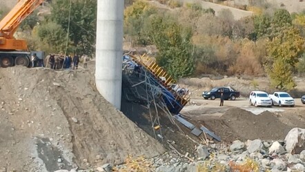 Diyarbakır Kulp'ta köprü inşaatında çökme meydana geldi! Yaralılar var - 3. Sayfa