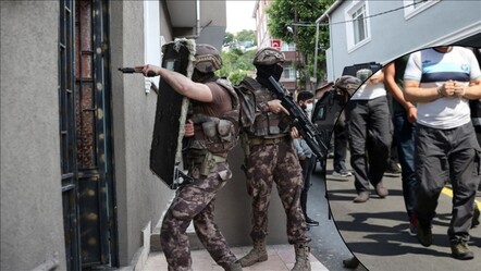 İstanbul'da bahis operasyonunda suçüstü! 9 kişiye gözaltı - 3. Sayfa