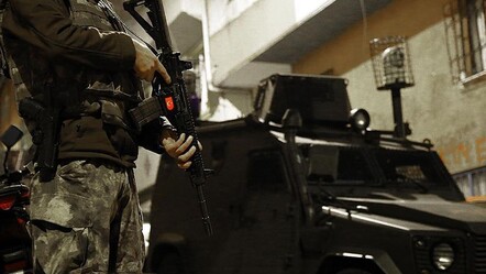 İstanbul'da terör örgütü DEAŞ'a operasyon! 12 şüpheli yakalandı - 3. Sayfa