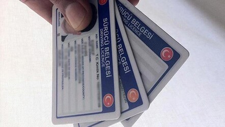 12 bin 978 liralık cezayla bitmiyor... Eski ehliyet ile kaza yapana ödeme yok! - Ekonomi