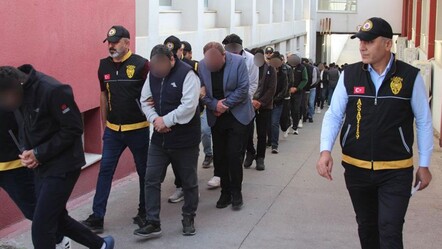 23 ilde büyük operasyon: Müteahhitleri dolandıran çete çökertildi! - 3. Sayfa