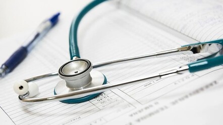 Sağlık hizmetlerinde yeni dönem! Hasta yorumları, ameliyat görseli, öncesi-sonrası fotoğraflar artık olmayacak - Gündem