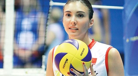 Naz Aydemir Avrupa voleybol tarihine geçmeye hazırlanıyor - spor
