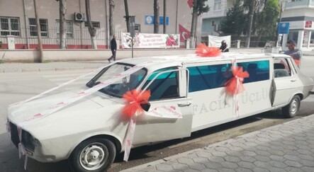 İnternet fenomeni damat 1978 model otomobili limuzine çevirip gelin arabası yaptı - yasam