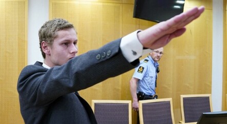 Cami saldırısının sorumlusu mahkemede Nazi selamı verdi - dunya