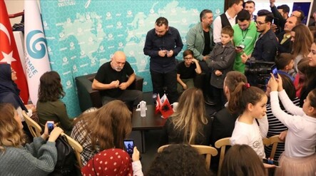 Ünlü oyuncu Ercan Kesal Arnavutluk'taki hayranlarıyla buluştu - kultur-sanat
