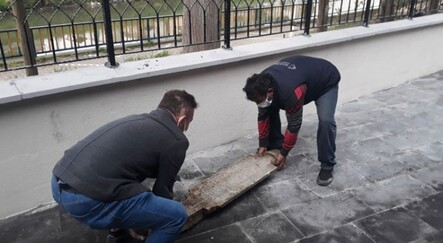 Tarihi mezar taşını vatandaşlar buldu - kultur-sanat