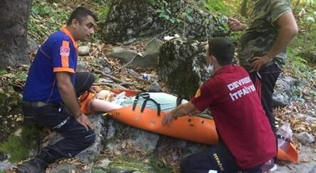 Şelaleden düşen vatandaş için ekipler seferber oldu - yasam