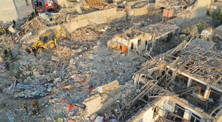 Geriye büyük bir enkaz, sahibini kaybetmiş oyuncaklar kaldı! Gence'deki yıkım gün ağarınca ortaya çıktı - dunya