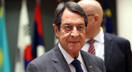Rum liderden altın pasaport çıkışı: