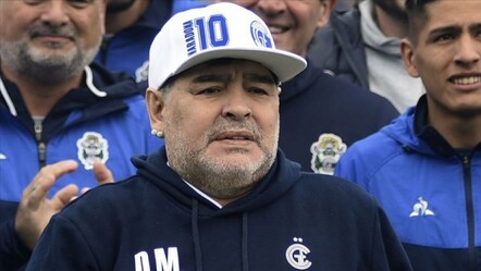 Efsane futbolcu Maradona hayatını kaybetti - gundem