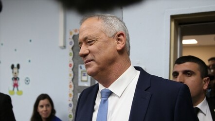 İsrail Savunma Bakanı Gantz'ın partisinde kan kaybı sürüyor - dunya