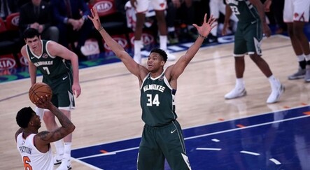 NBA'de Giannis Antetokounmpo'dan rekor kontrat - spor