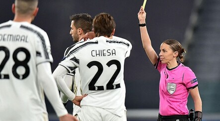 Stephanie Frappart, UEFA Şampiyonlar Ligi'nde tarihe geçti - spor
