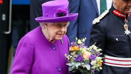 İngiltere Kraliçesi 2. Elizabeth Kovid-19 aşısı oldu - dunya