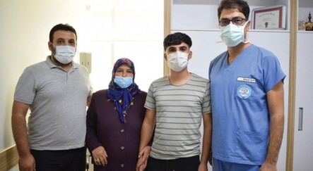 Komada geldiği hastaneden yürüyerek çıktı - dunya