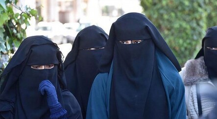 İsviçre'de peçe yasağı halkın yüzde 52'lik evet oyuyla kabul edildi - dunya