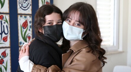 Yurtta kalan kardeşine koruyucu aile oldu - gundem