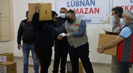 Binali Yıldırım ve ailesinden Lübnan’da mültecilere Ramazan yardımı - gundem