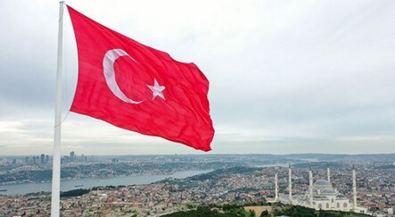 Çamlıca'da dev Türk bayrağı göndere çekildi - gundem