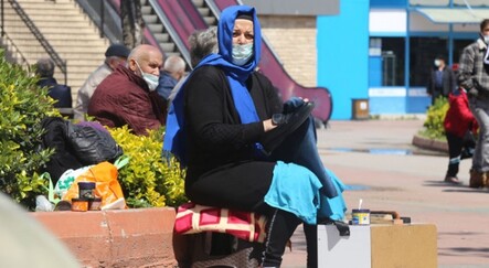 Fedakâr anne! Boya sandığı ekmek teknesi oldu - gundem