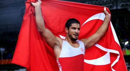 Milli güreşçi Taha Akgül, 8. kez Avrupa şampiyonu oldu - spor