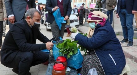 Ordu Valisi Sonel, esnaftan aldığını vatandaşa dağıttı - gundem