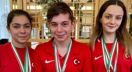 Paralimpik milli yüzücüler Sümeyye Boyacı ve Sevilay Öztürk kürsüye birlikte çıktı - spor