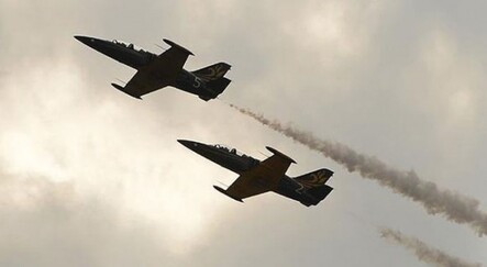 Rus savaş uçakları 3 bölgede muhalif mevzileri bombaladı - dunya