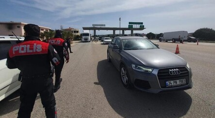 Tam kapanma nedeniyle Çeşme'ye yazlıkçı akını - gundem